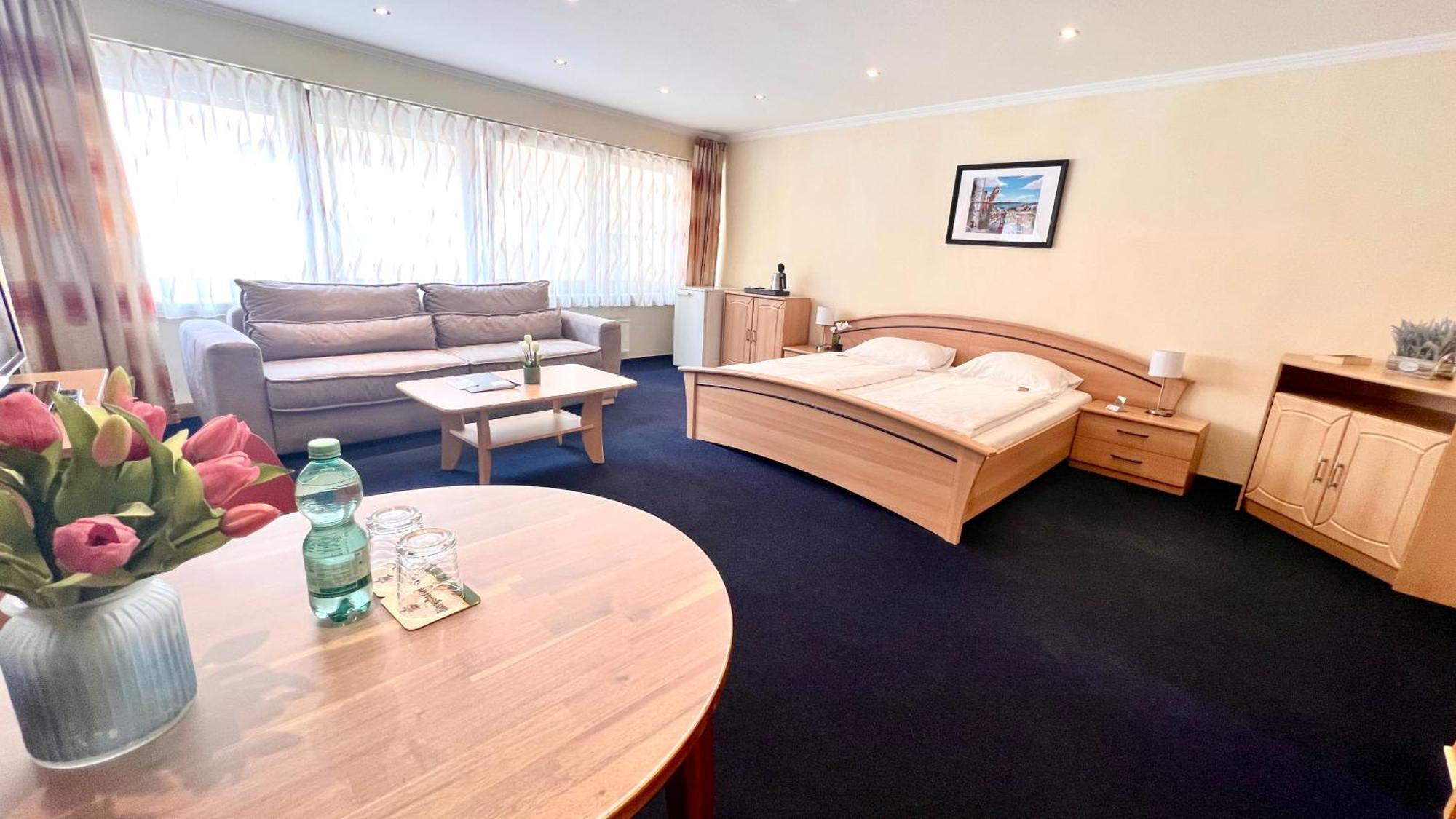 Hotel Zur Loreley - Garni Санкт-Гоар Екстер'єр фото